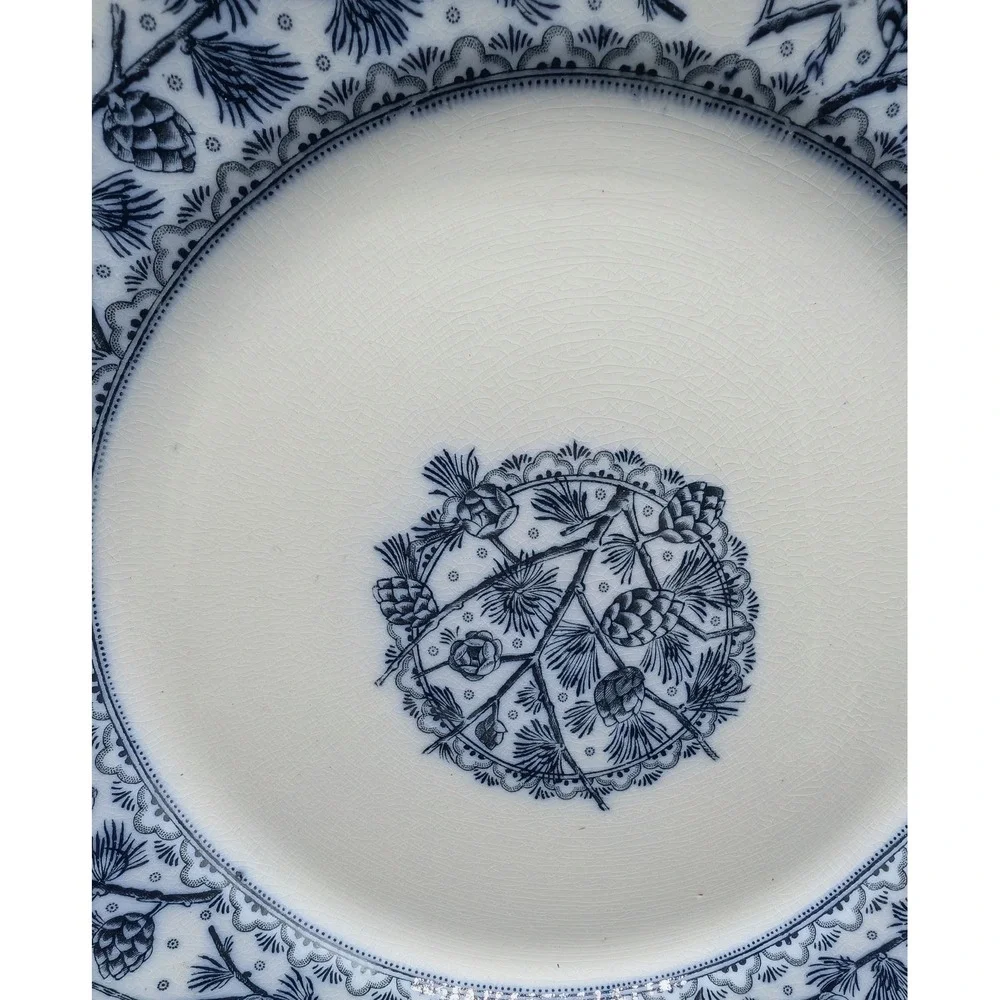 WH Grindley Oxford Blue White Pine Cone Dinner Plate English Ironstone Antique